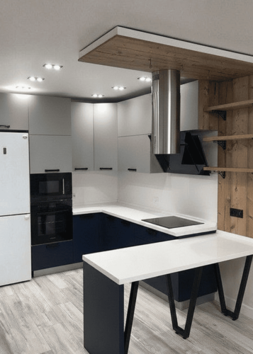 барна стійка для маленької кухні из масиву