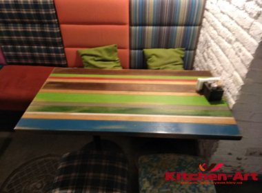 диван разноцветный для ресторана под заказ