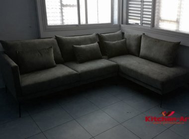 серый угловой диван