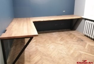 стол на всю комнату