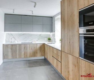 маленькая встроенная кухня в квартиру