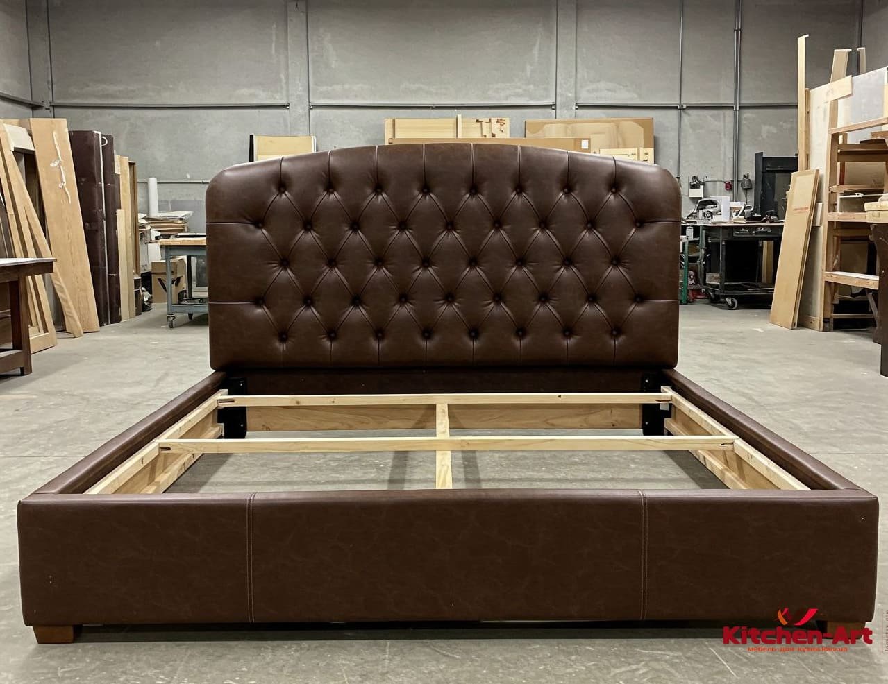 Купити ліжка з м'яким узголів'ям на замовлення