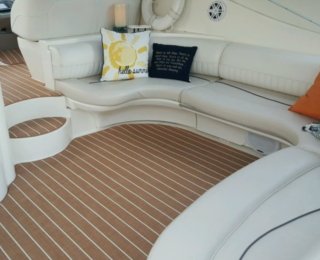 дизайн мягкой мебели в яхту