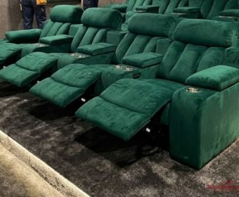 кресла для кинотеатра зеленого цвета