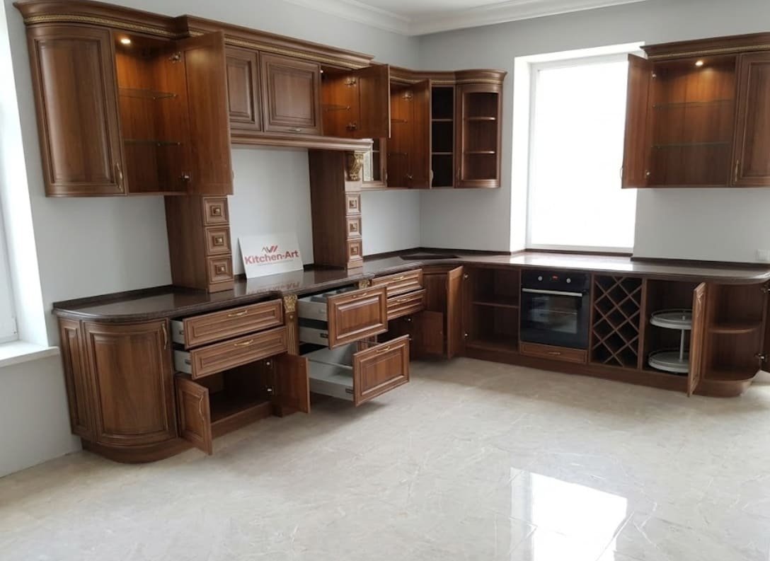 эксклюзивные кухни из ольхи на заказ