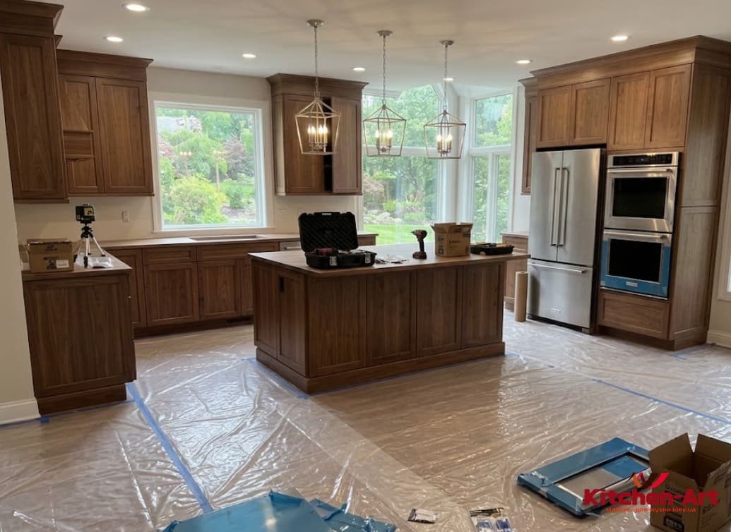 фурнітура для дерев'яних кухонь