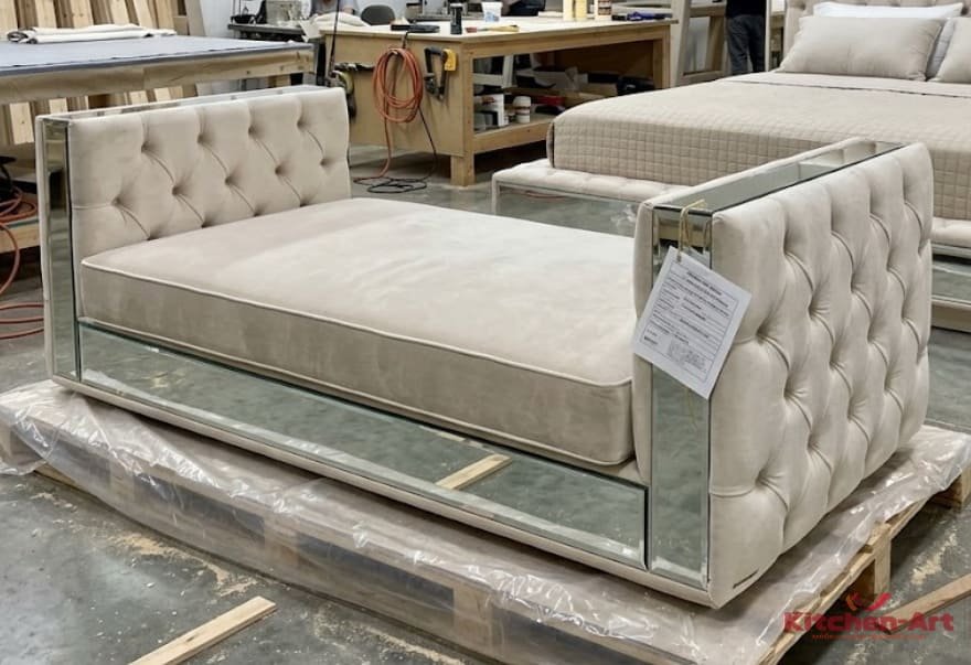 виробництво нестандартних пуфів з преміальних тканин