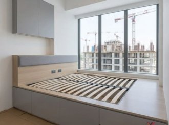 большой подиумм со шкафом под заказ