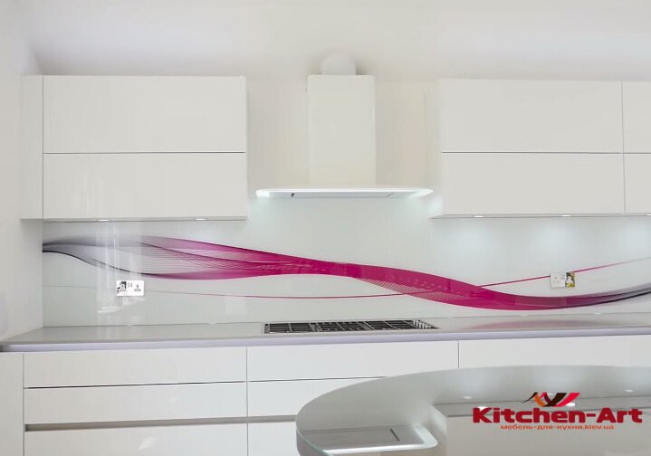 Кухонные фартуки из стекла