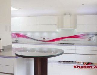 фартук из закаленного стекла