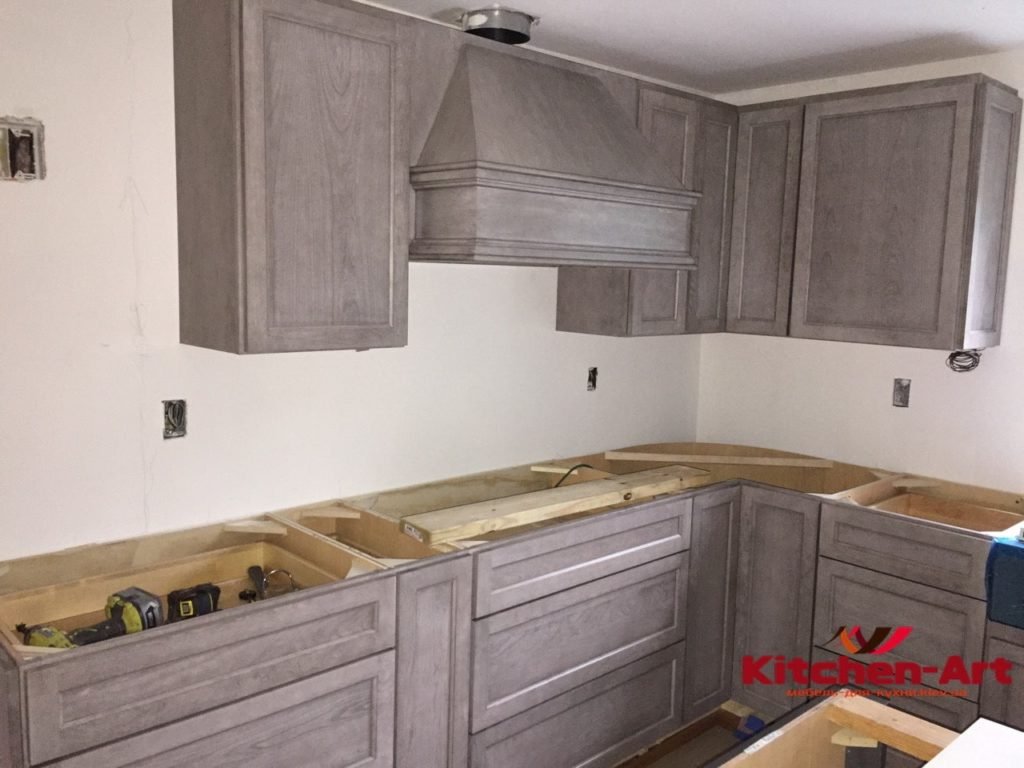 авторская кухни из дерева для элитных домов