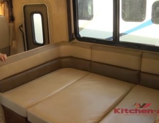 заміна наповнювача сидінь катера