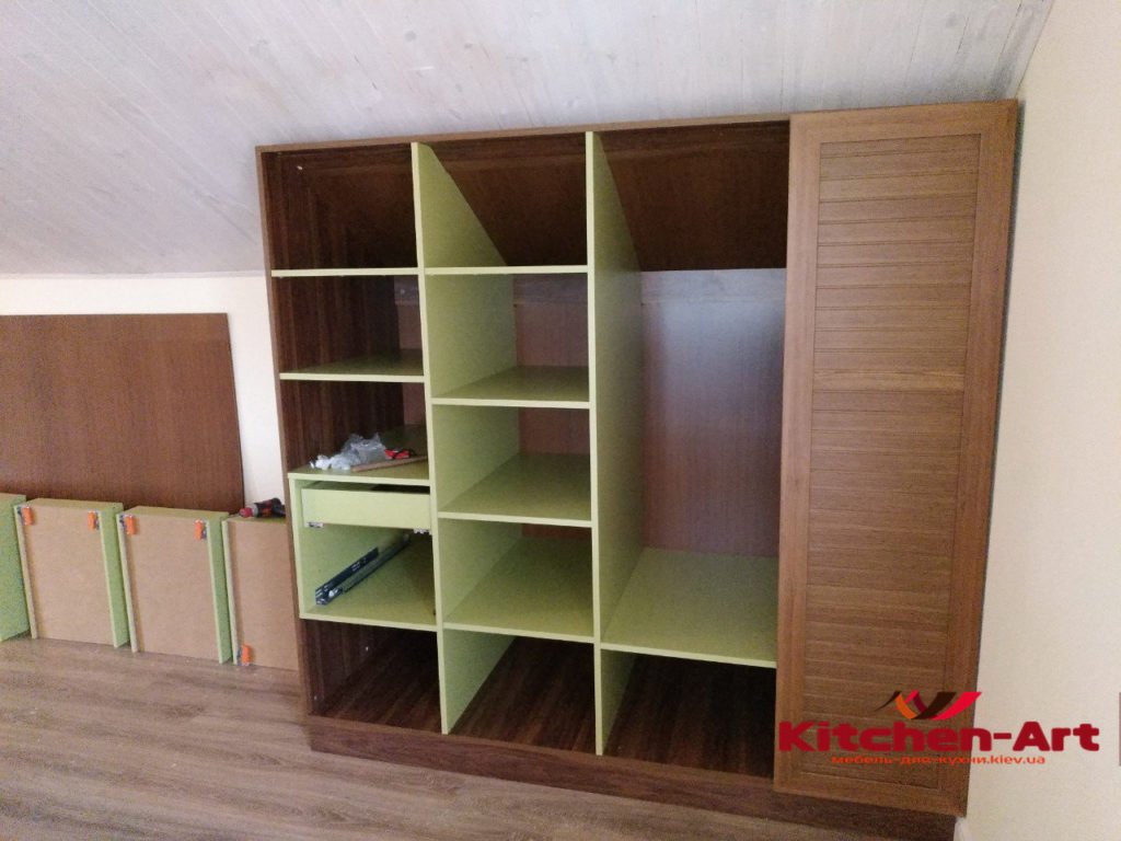 произвоидтель мебели для чердаков и мансард