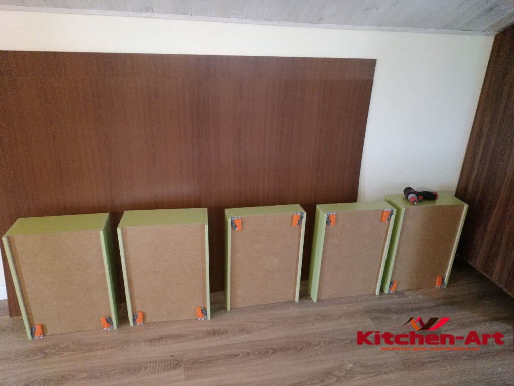 шкаф под скатом крыши