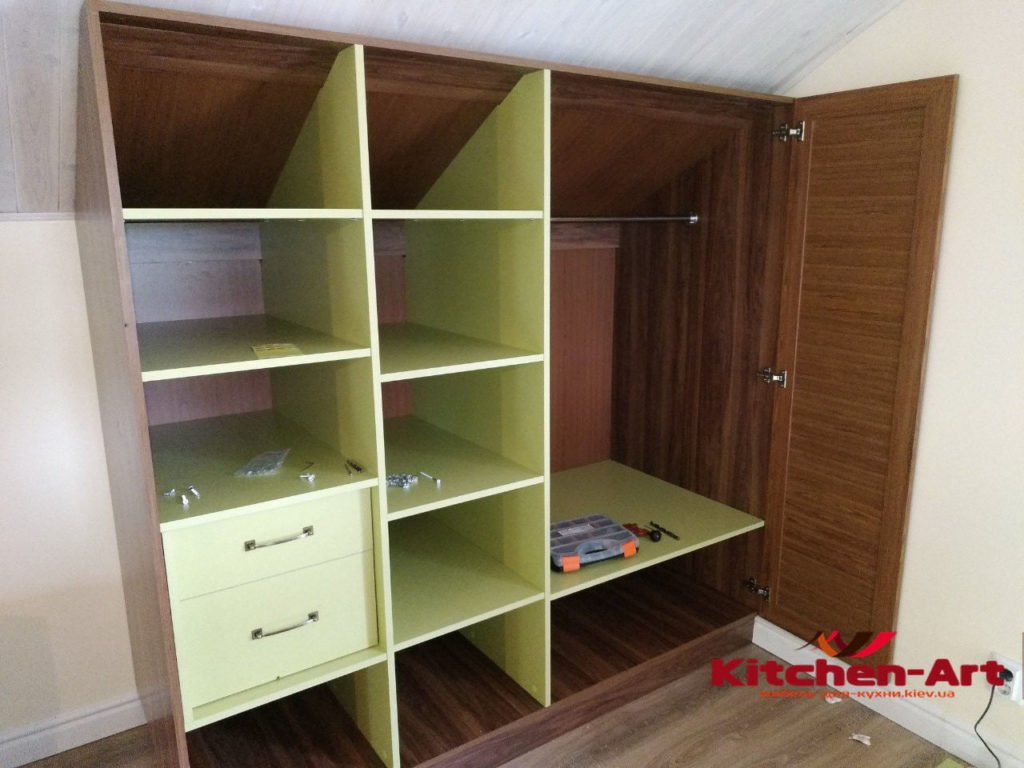 эскиз мебели для мансарды