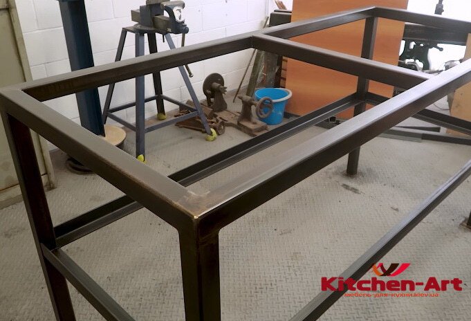 изготовление металлической основы стола лофт
