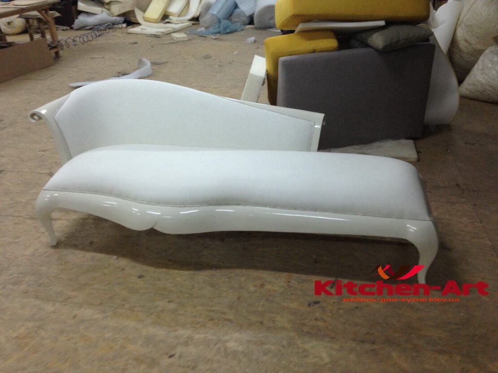 деревянная банкетка