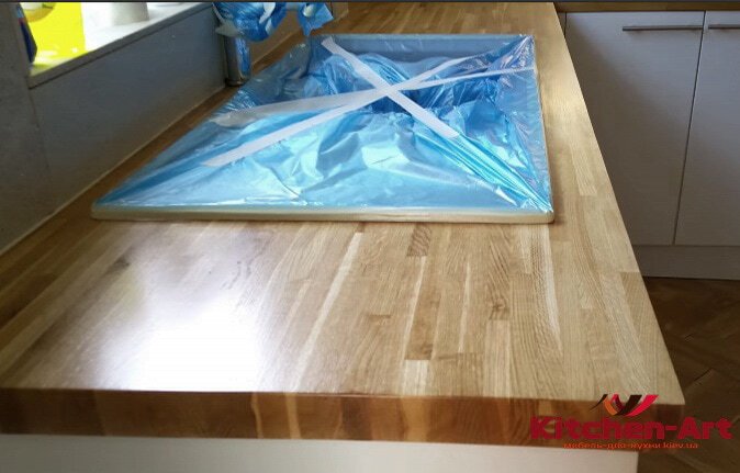 столешницы и подоконники из массива ореха столешницы из массива дерева под заказ в Киеве