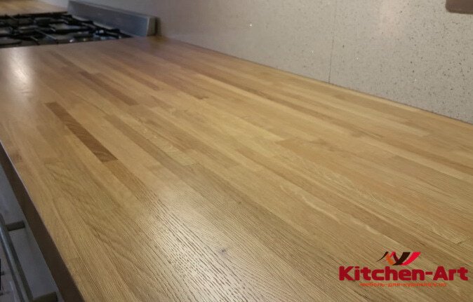 заказать изготовление деревянной столешницы в Кухню срощенная столешница в кухню