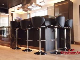 Барная стойка в кухню из искуственного камня под заказ Барная стойка в кухню из искуственного камня под заказ