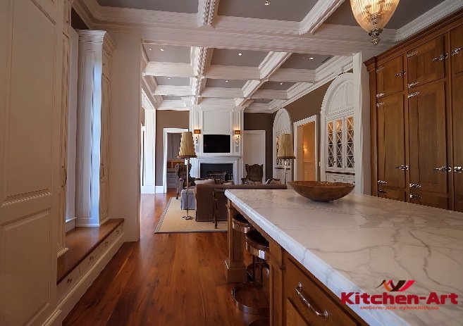островная кухня из дерева