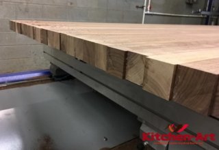 столешница из ольхи в кухню