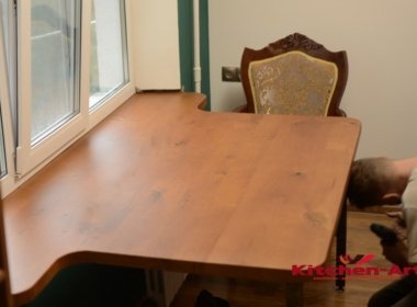 широкий подоконник из дуба дизайнерский подоконник