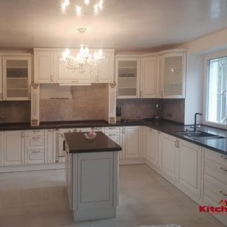 п образная кухня с островом