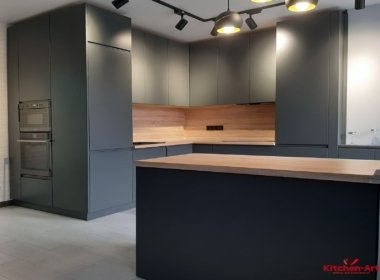 kuhonaya-mebel-formi-c_5 черная в современном стиле с-образная кухня