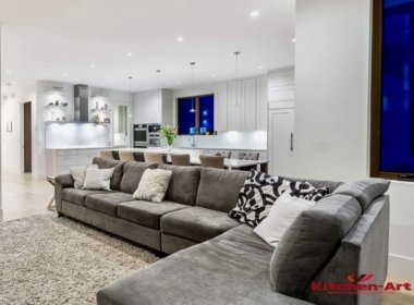 ostrivnaya-kuhnya-bar-kozin_7 огромная кухня с кухней и диваном Козин