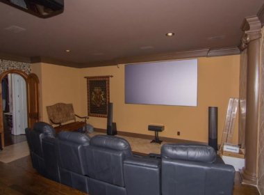 sofa-reklayner-cinema_1 кожанный диван для домашнего кинотеатра