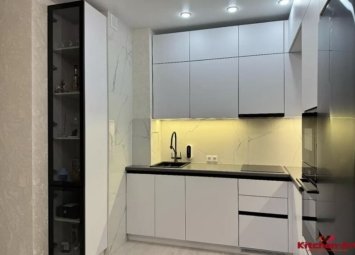 п-подібні кухні з вікном