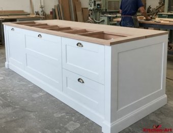 островная кухня на заказ фотографии