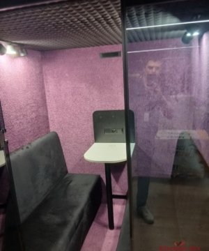 кресла акустической кабины