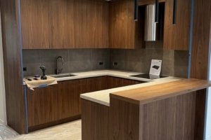 встроенная кухня в стиле минимализм