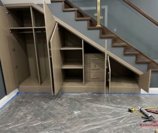 дизайн проект мебели под лестницу