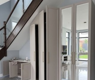 стоимость мебели под лестницей