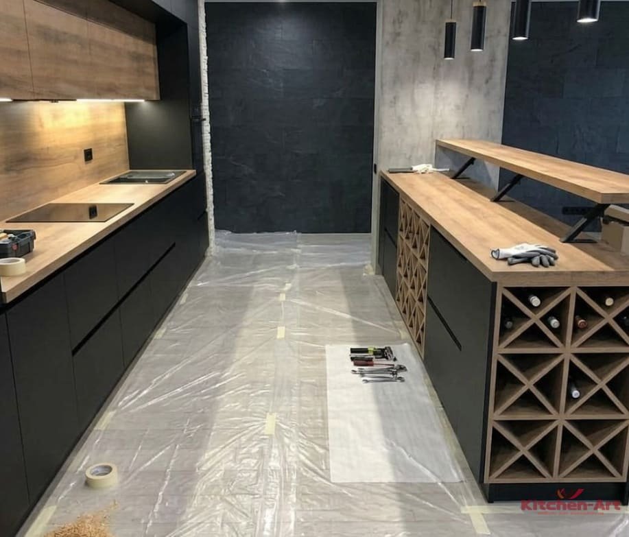 интерьер кухни с параллельным расположением мебели