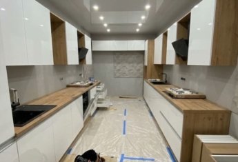 производство кухонь с параллельной планировкой